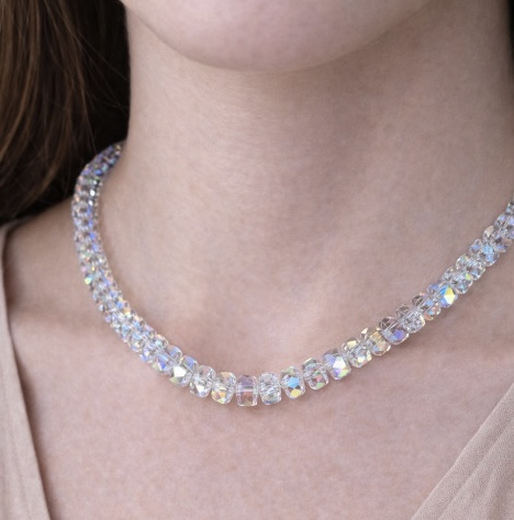 GARGANTILLA BRILLAN EN BLANCO