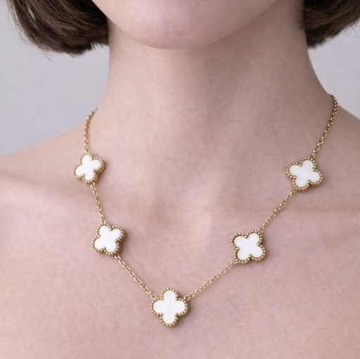 COLLAR VAN EN BLANCO Y DORADO